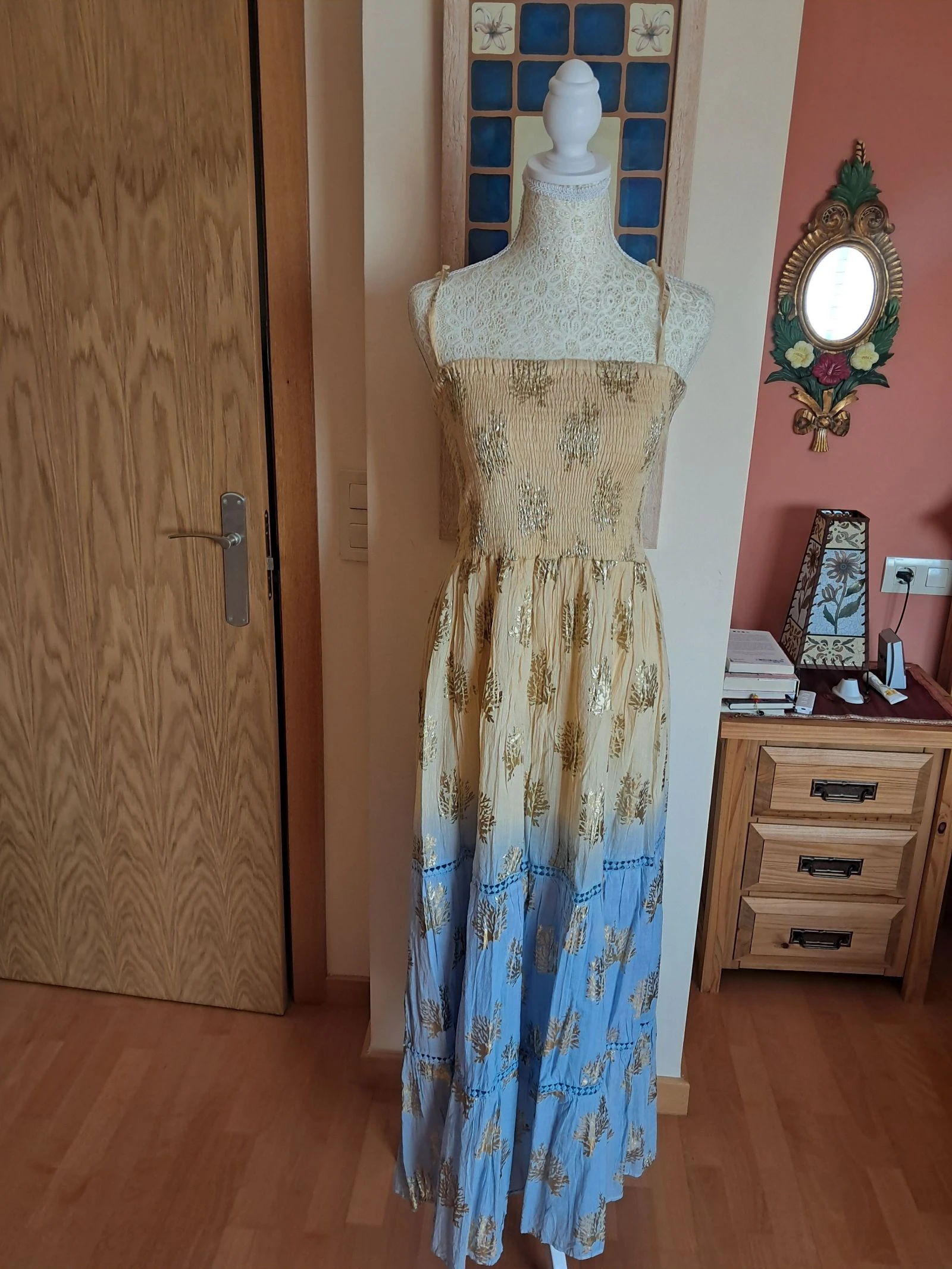 Vestido largo de mujer 
